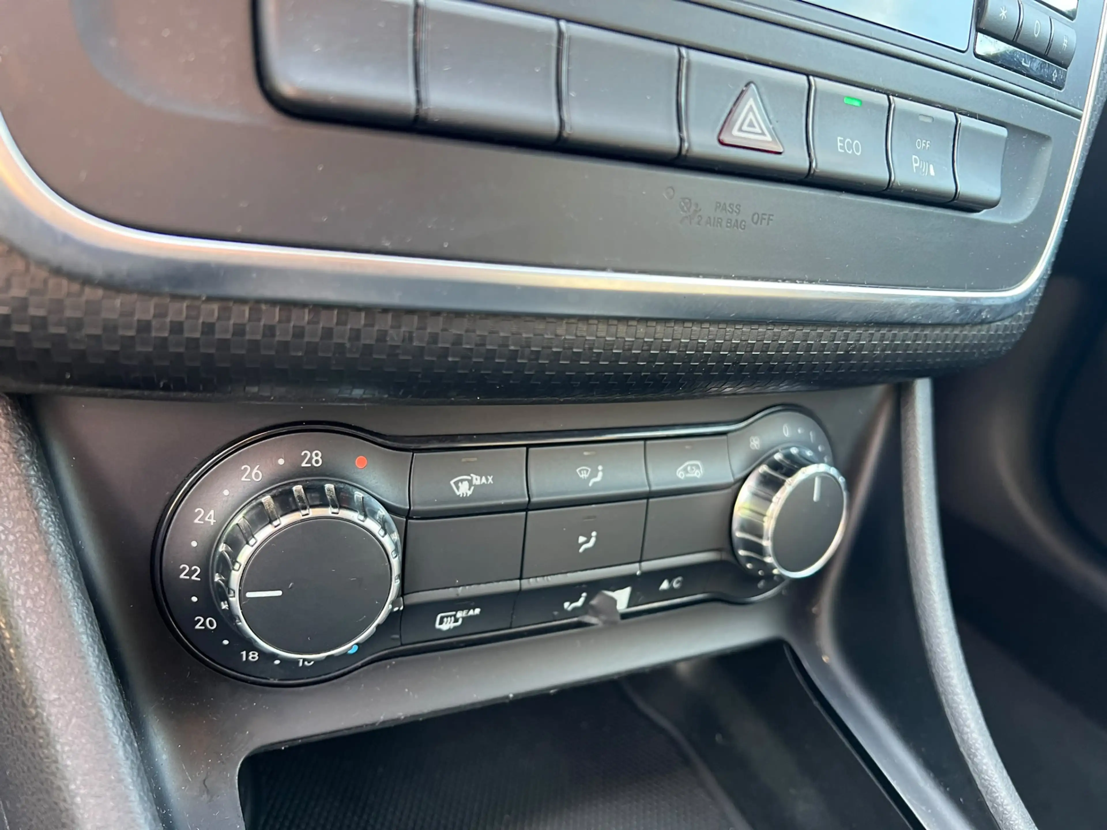 Mercedes-Benz A 180 Ambition xenon, sportstoelen, navi, airco — photo 14