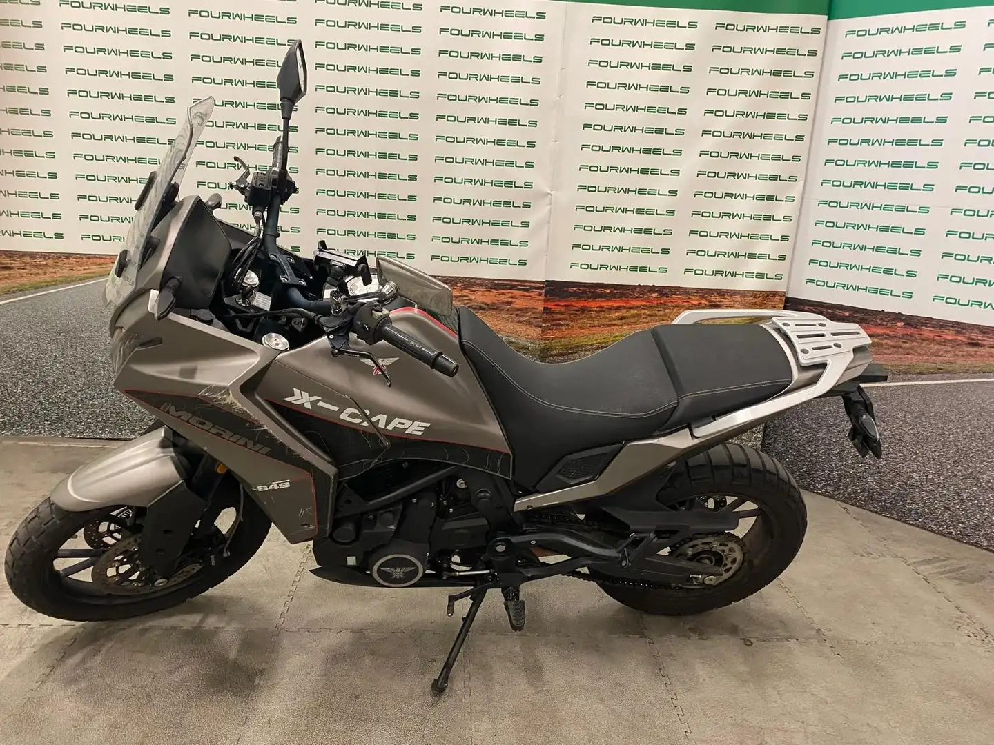 Moto Morini X-Cape - 2