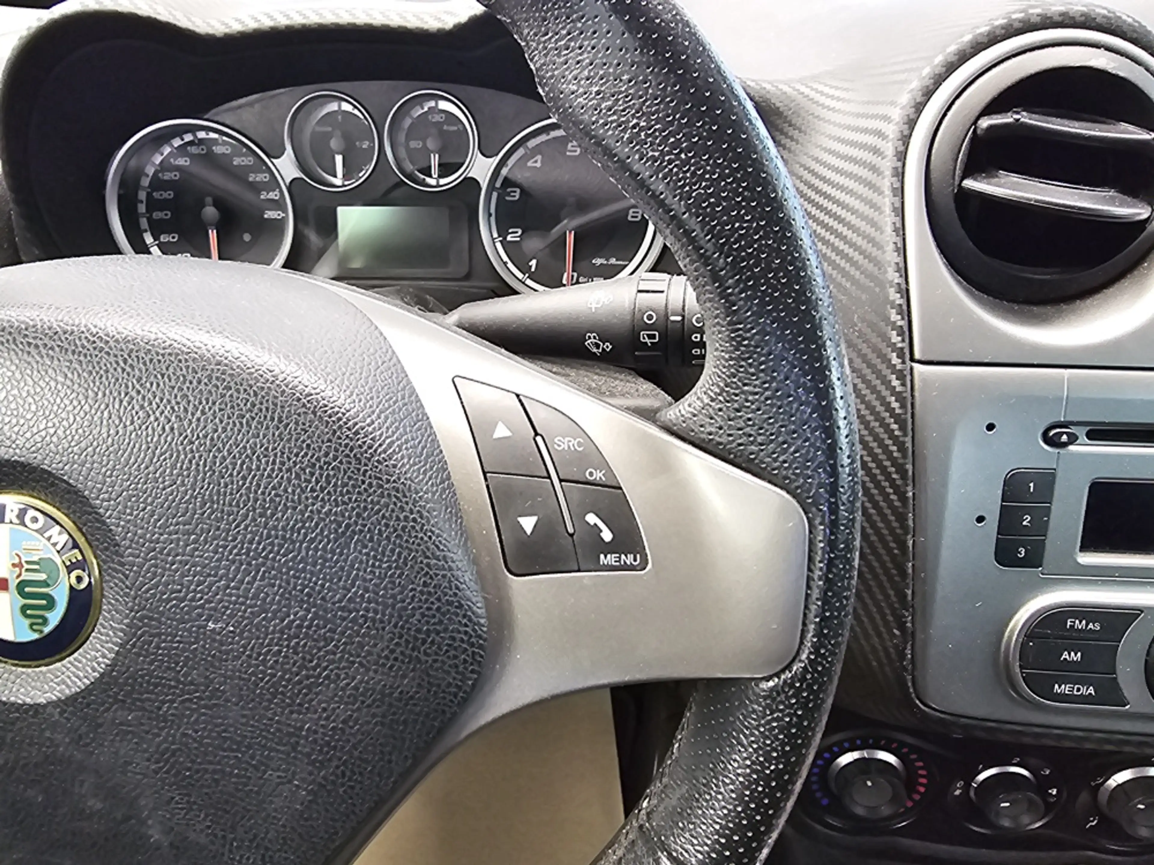 Alfa Romeo MiTo Allwetterreifen,Alufelgen,Sitzheizung — photo 10