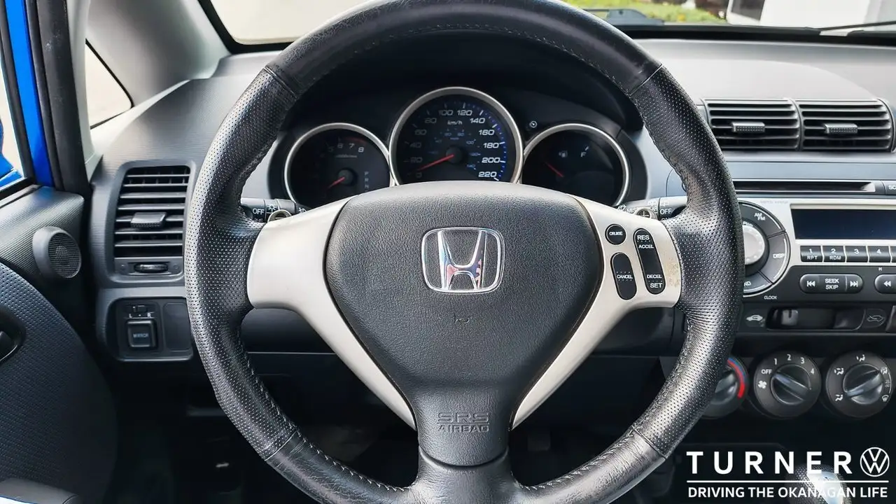 Honda Fit снимка Honda Fit