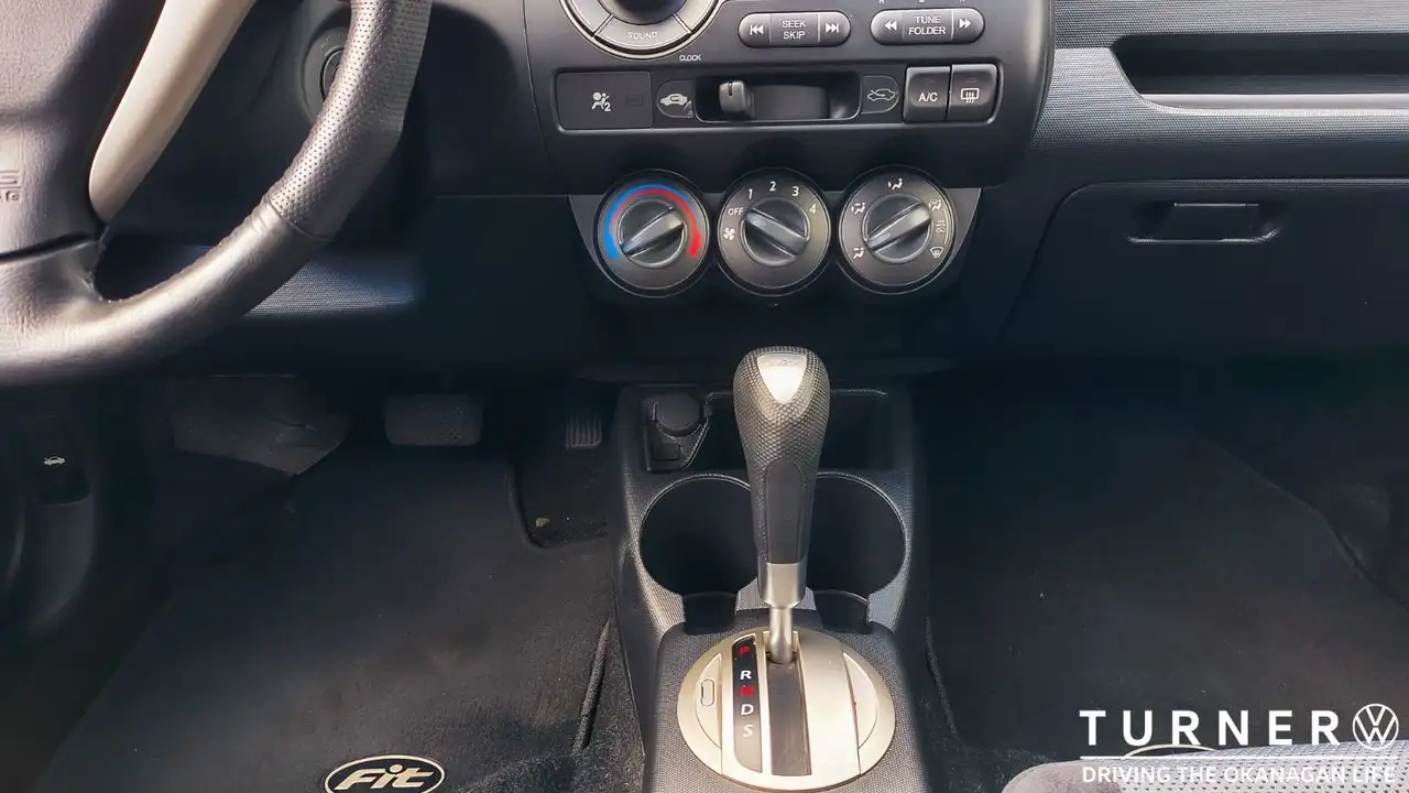 Honda Fit снимка Honda Fit