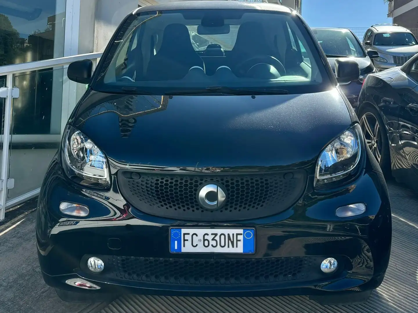 smart forTwo Fortwo 1.0 Youngster 71cv twinamic Zwart - 2