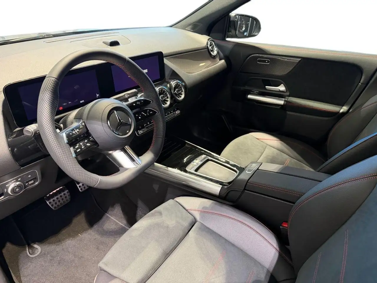 Mercedes-Benz GLA 2026 — фото 15