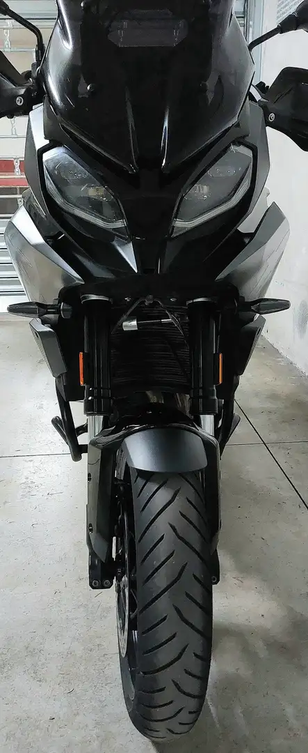 BMW F 900 XR Triple Black Negru - 2