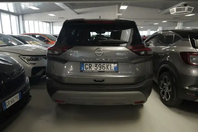 Nissan X-Trail view 7