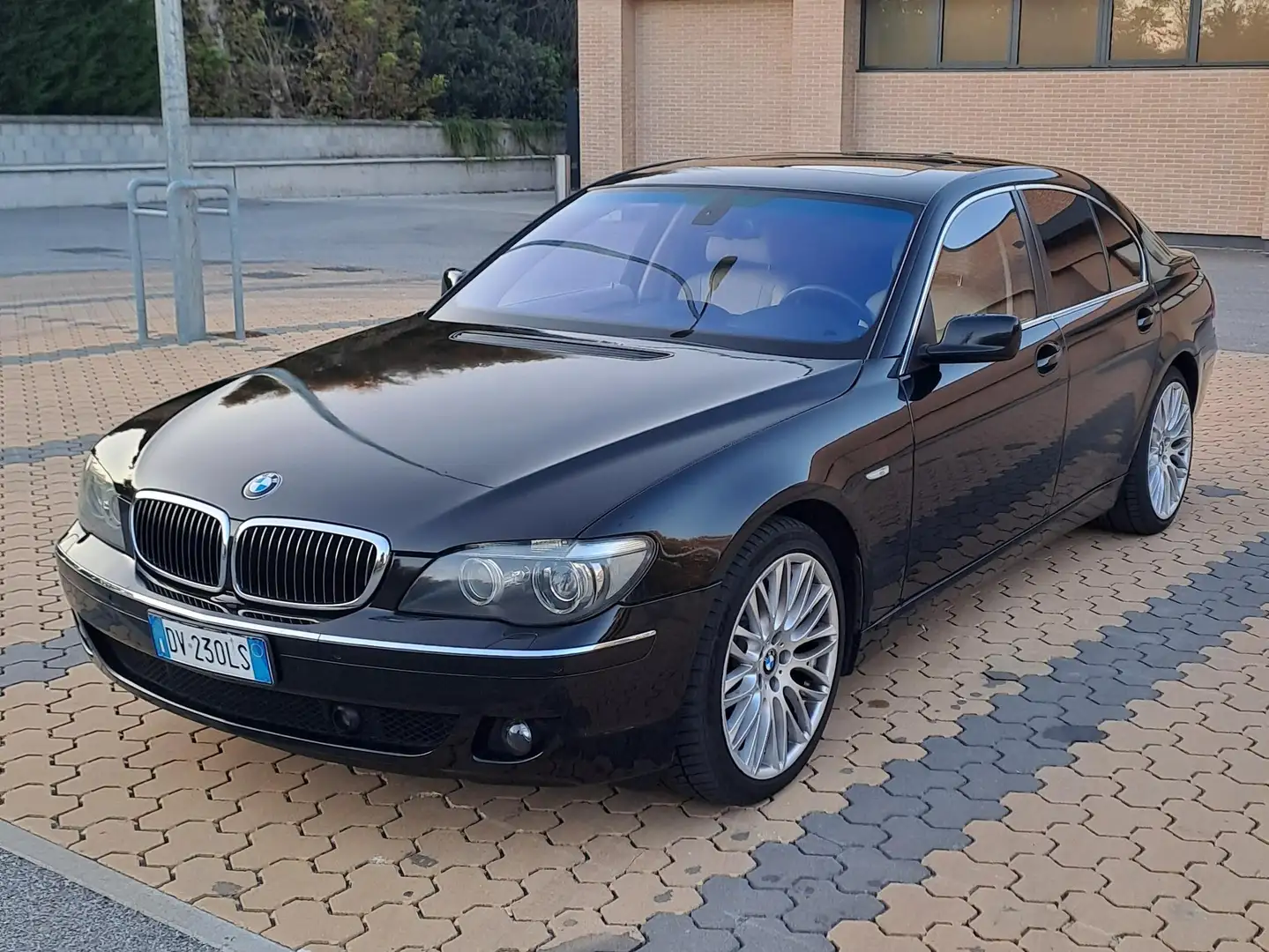 BMW 730 730d Eletta auto Nero - 2
