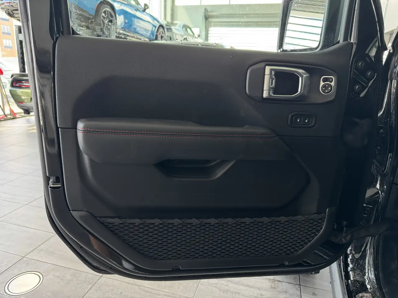 Jeep Wrangler снимка Jeep Wrangler