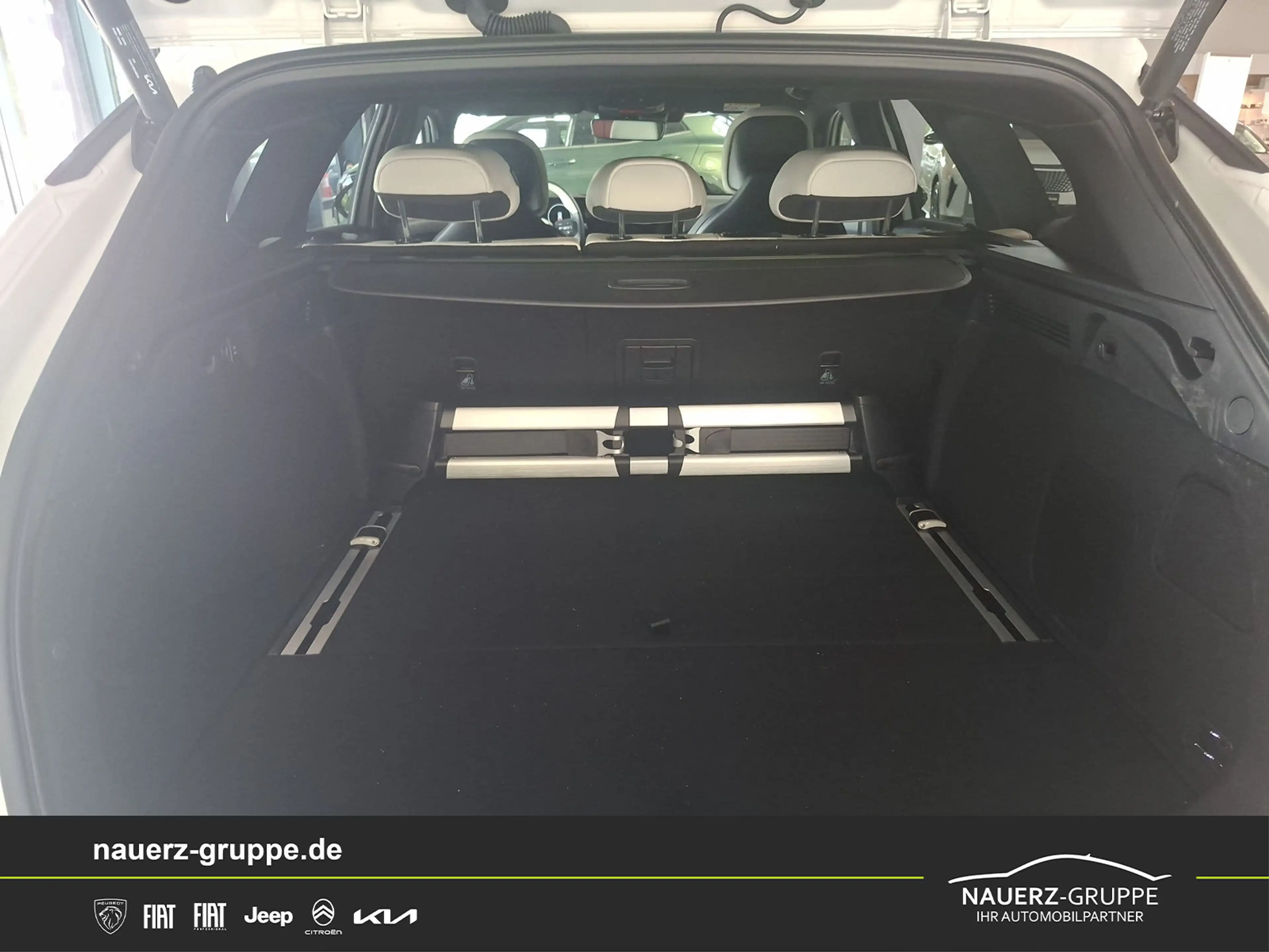 Kia K4 Sportswagon 1.6 T-GDI 132 kW GT-Line — photo 6