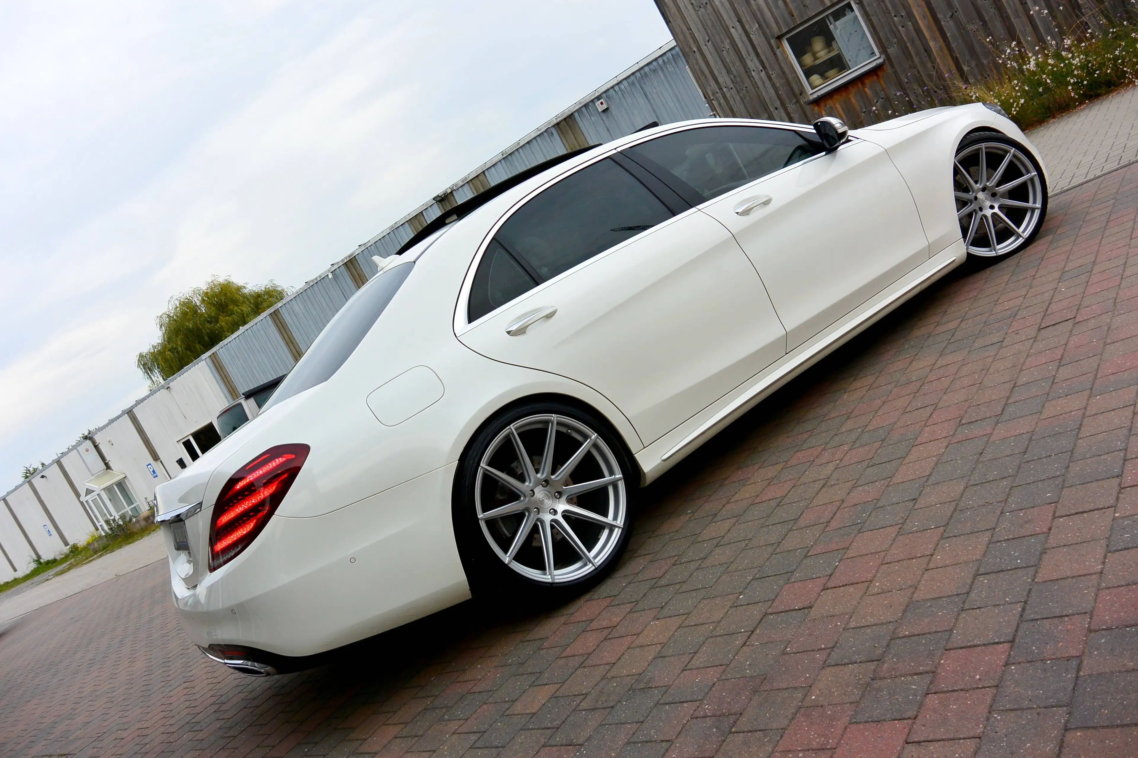 Mercedes-Benz S 350 d 4-Matic Long Designo AMG J22 Full Options_Garantie — photo 4
