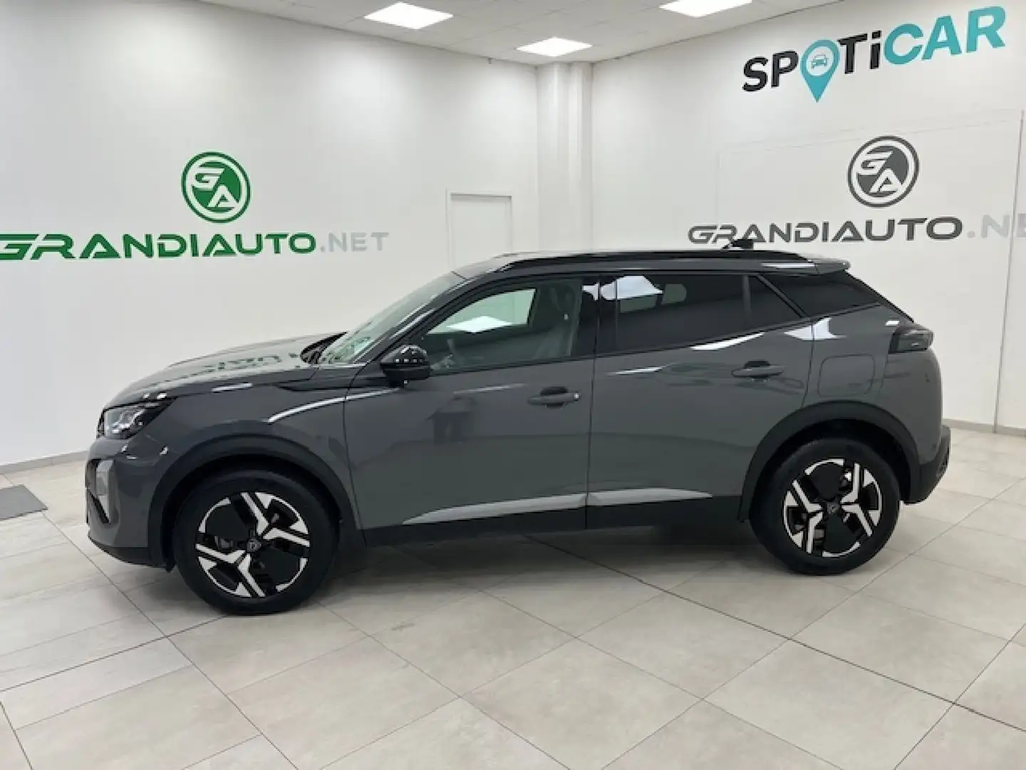 Peugeot 2008 II 2023 -  1.2 puretech Allure s&s 130cv eat8 Gris - 2