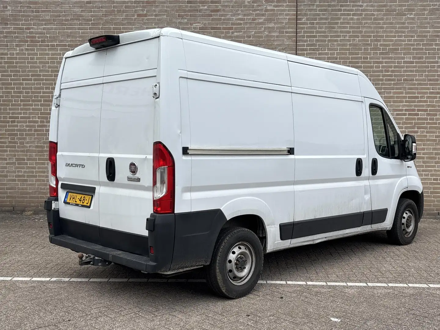 Fiat Ducato 30 2.3 MultiJet L2H2 € 5.950 NETTO | Euro 6 | Bijr Wit - 2