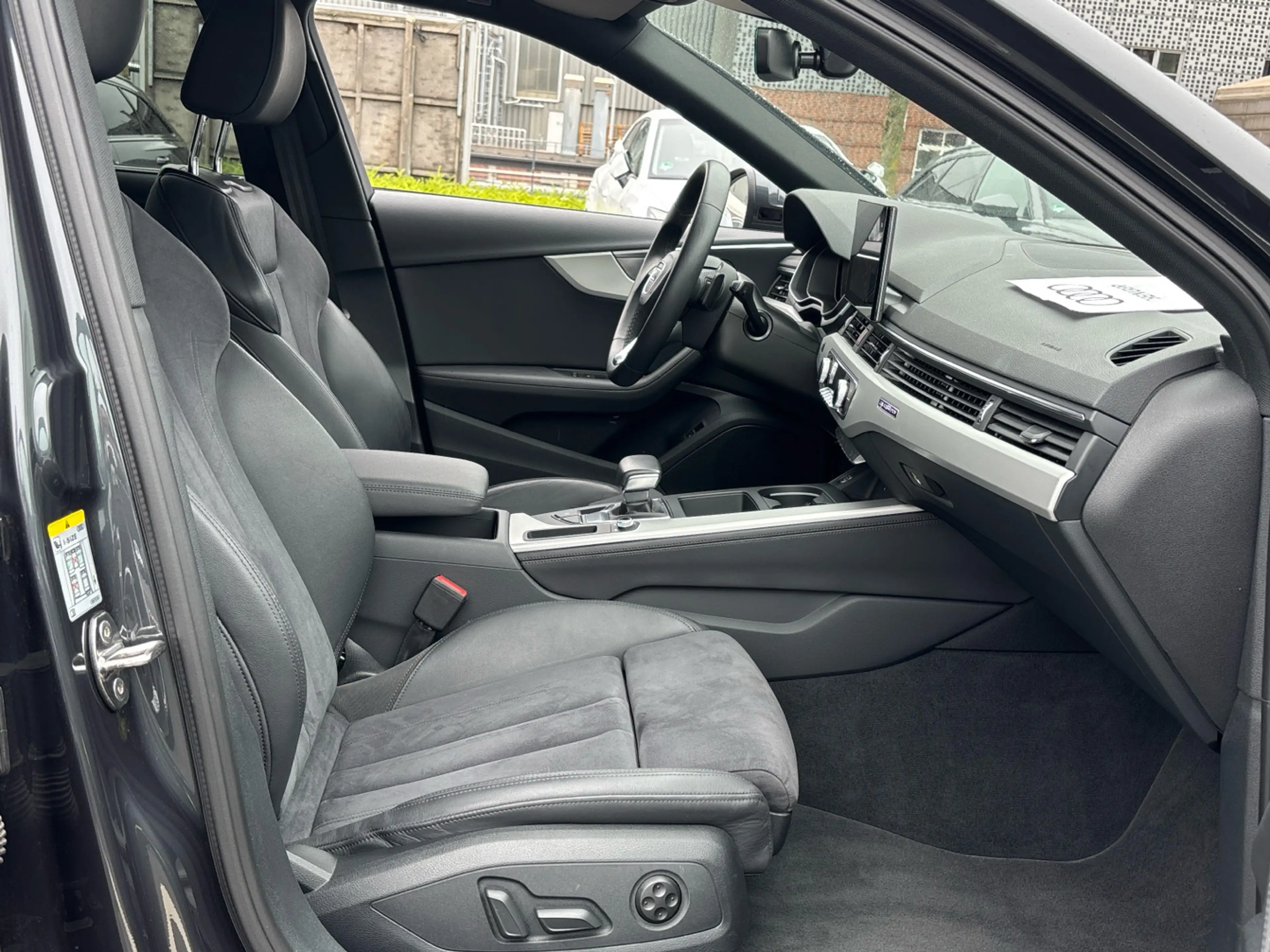Audi A4 allroad quattro 50 TDI LED ACC AHK — photo 10