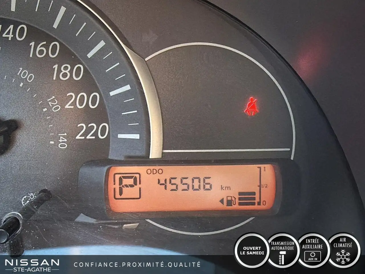Nissan Micra снимка Nissan Micra