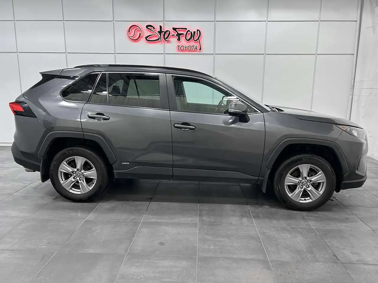 Toyota RAV 4 снимка Toyota RAV 4