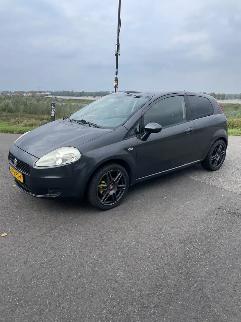 Fiat Punto 1.4 Dynamic Szary - 1
