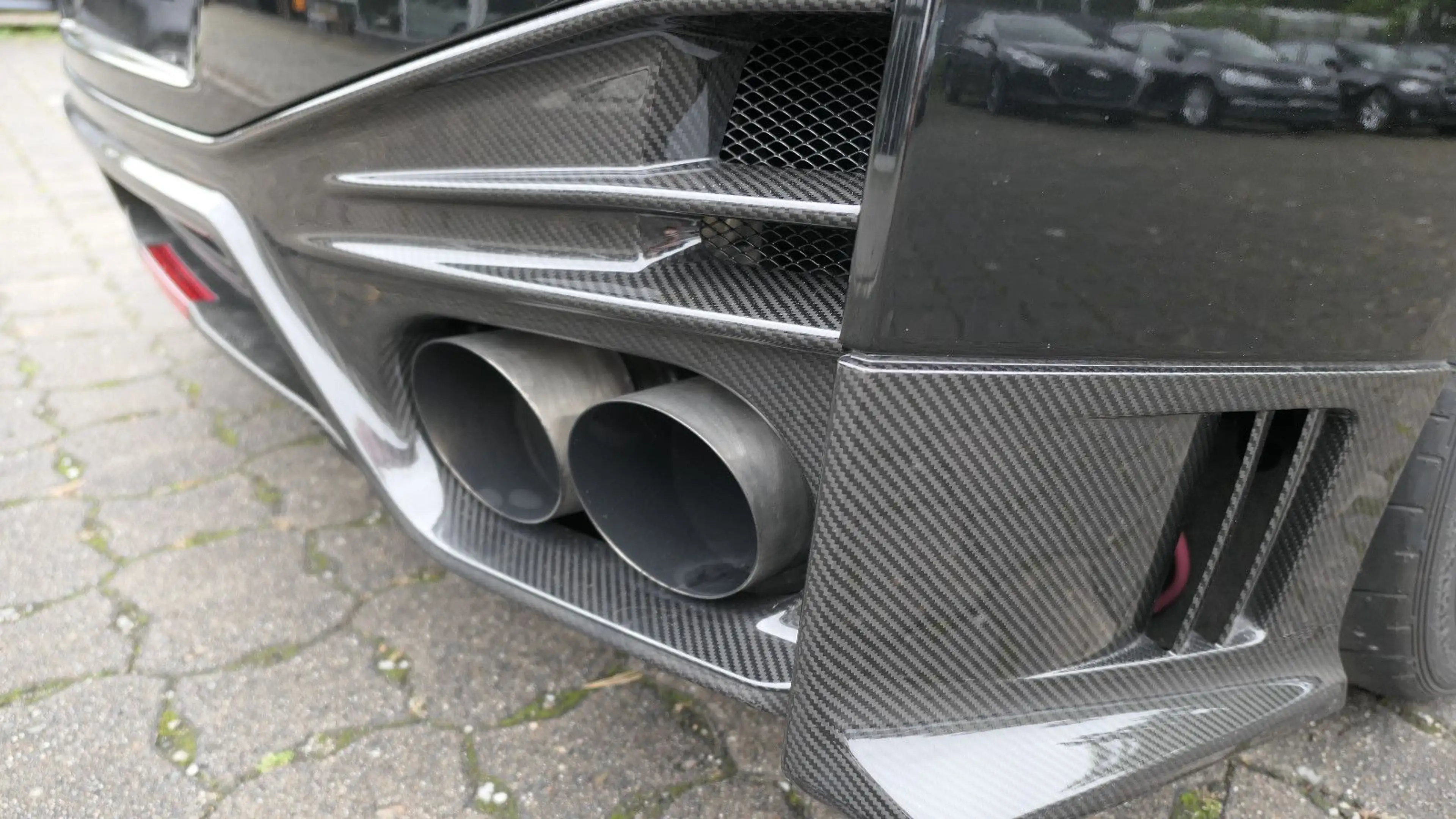 Nissan GT-R Nismo — photo 12
