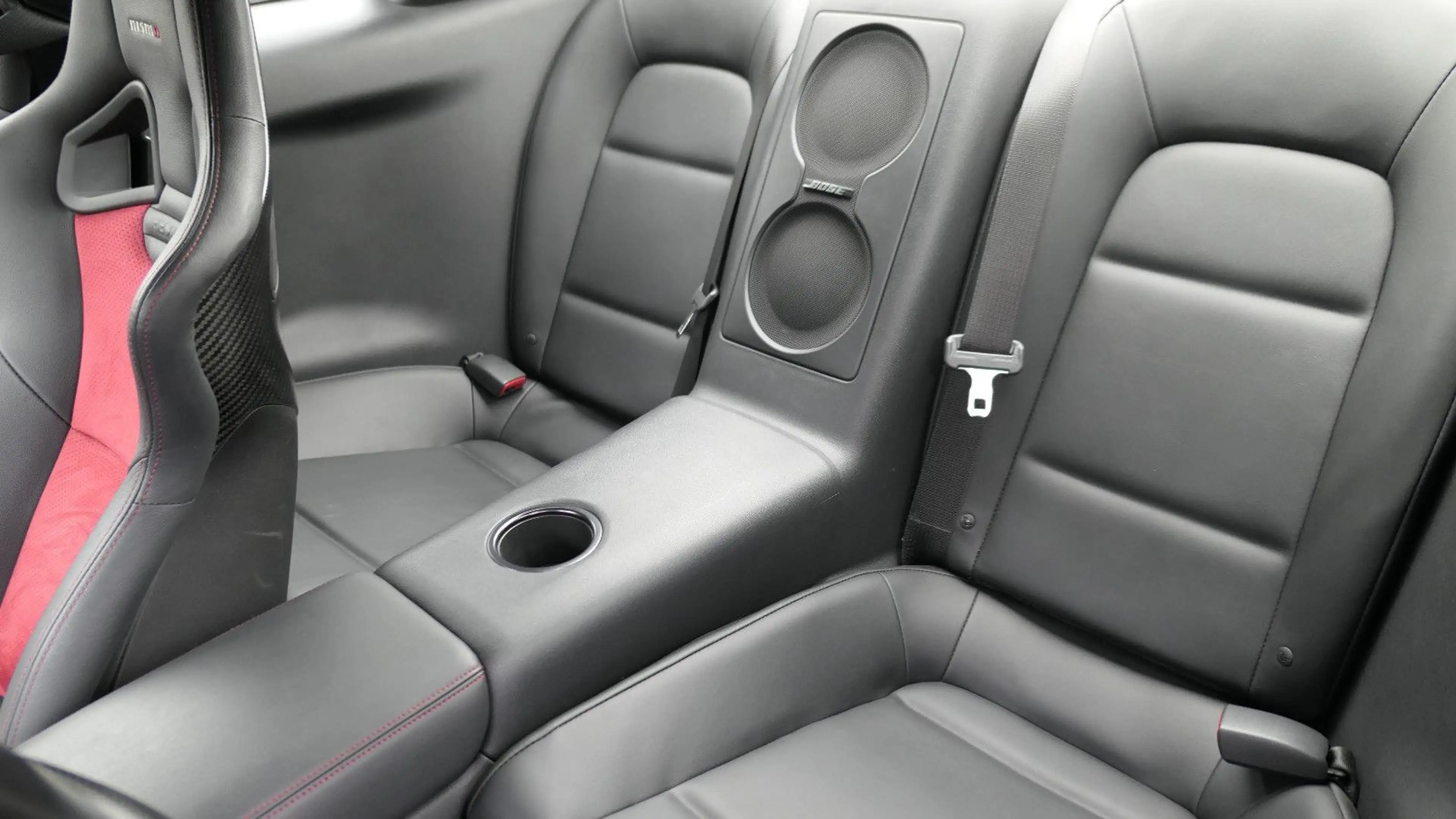 Nissan GT-R Nismo — photo 15