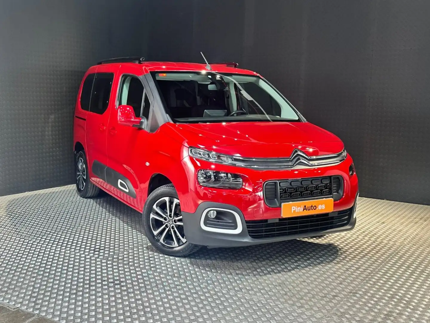 Citroen Berlingo Combi BlueHDi S&S Talla M Feel 100 Rojo - 2
