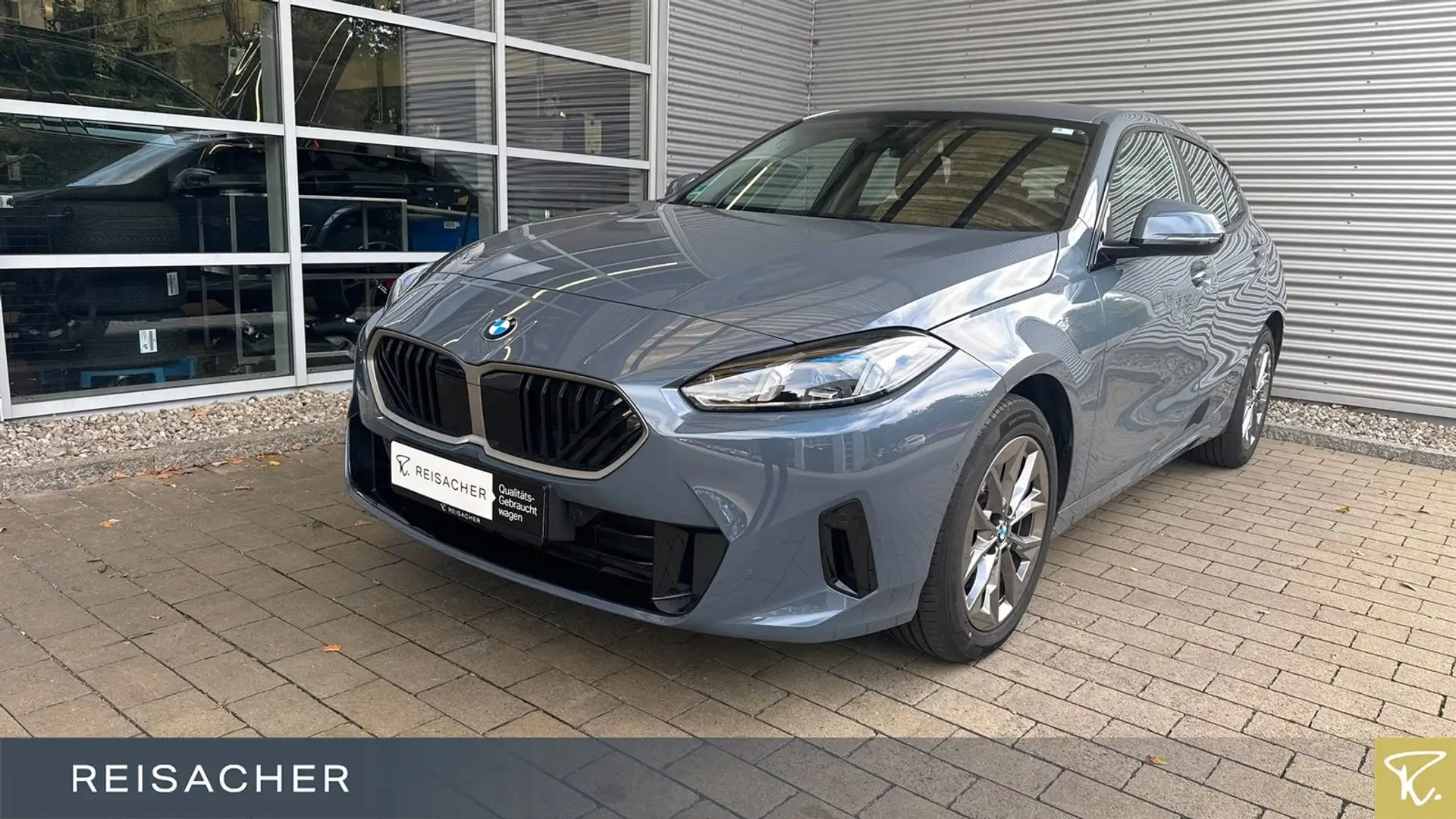 BMW 120 dA Navi RüKa PDC DAB adLED Grau - 1