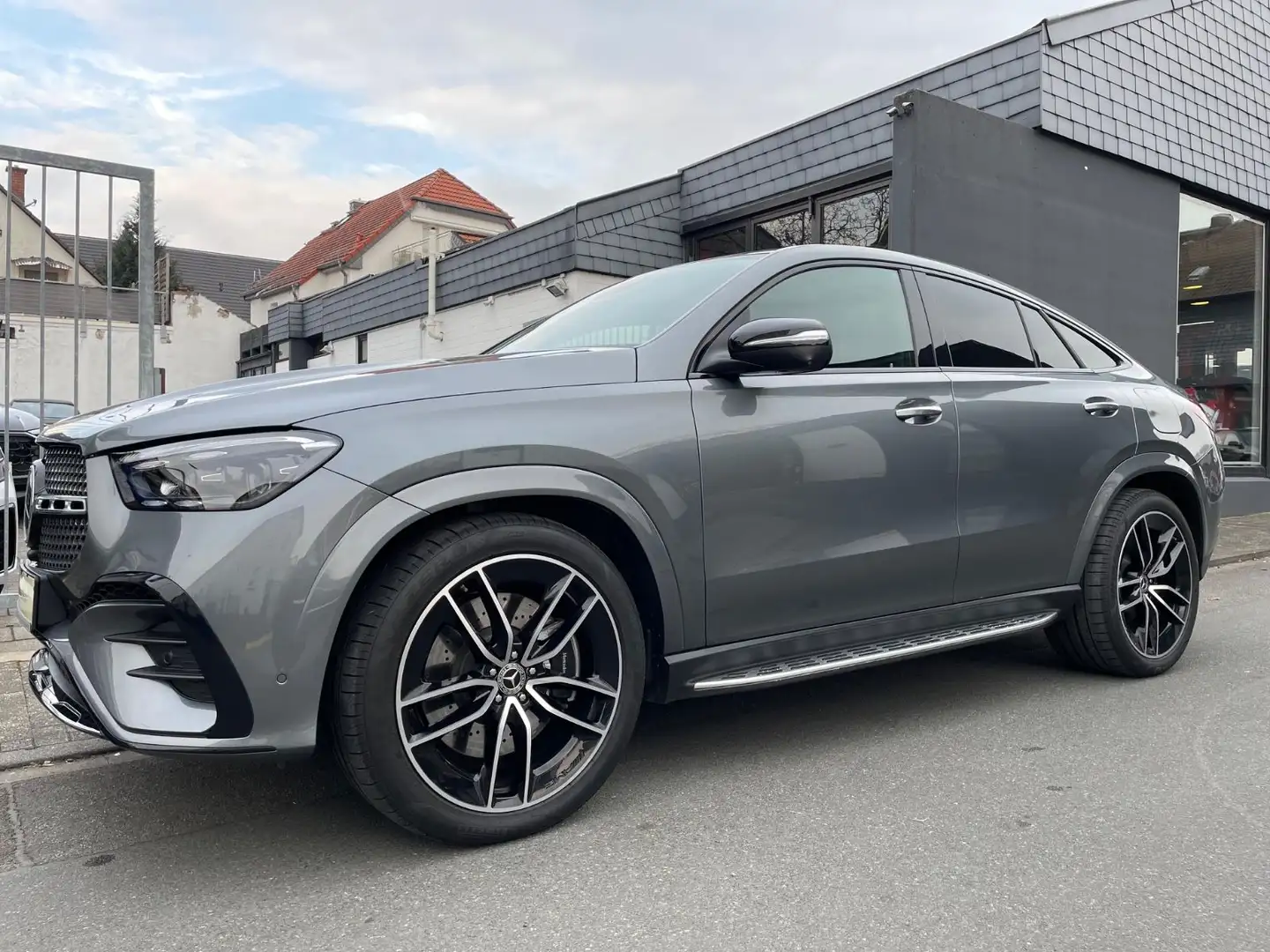 Mercedes-Benz GLE 350 de Coupé Facelift |AMG|HUD|360°|22"|AHK Gris - 1