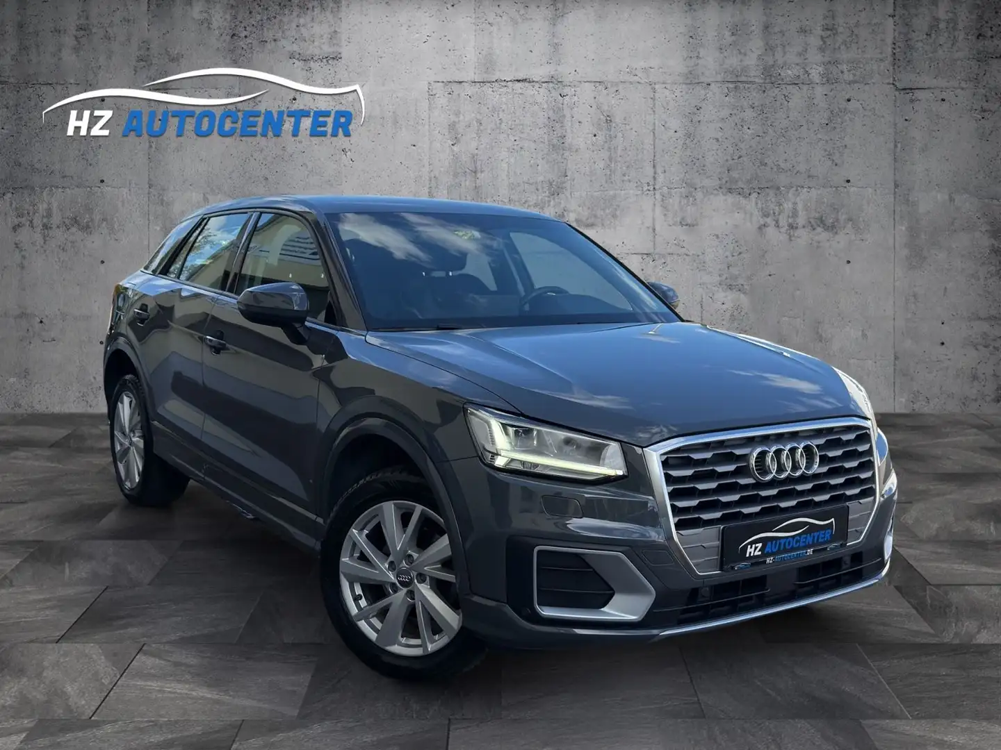 Audi Q2 35 TFSI sport S-Tronic*LED*NAVI*ACC*PDC*TOP Grau - 1