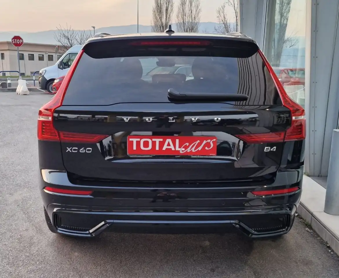 Volvo XC60 B4 automatico Plus Dark IVA ESPOSTA, миниатюра 8