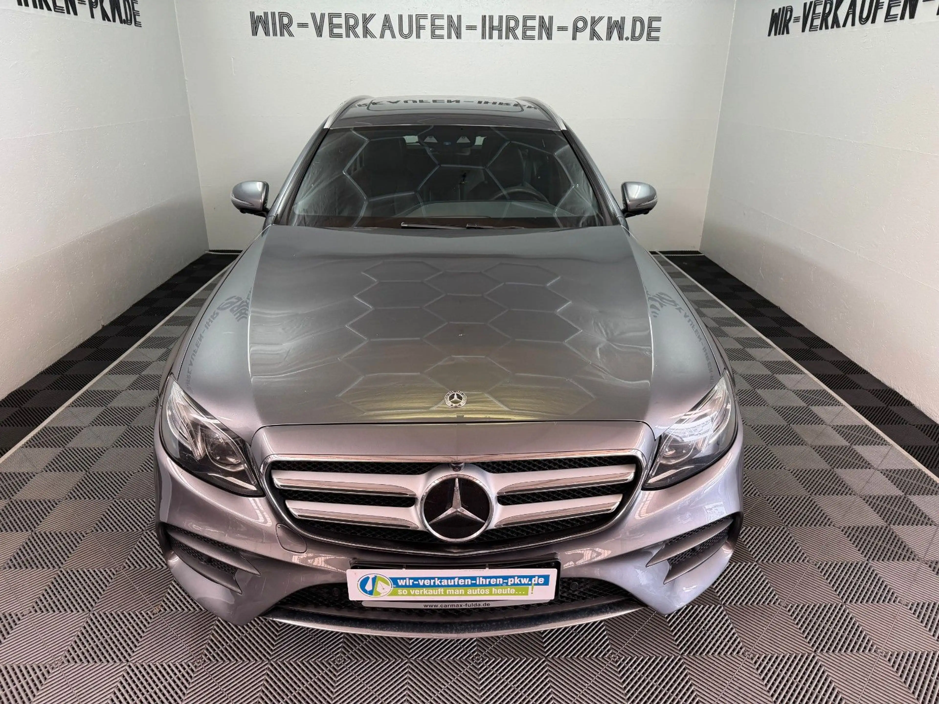 Mercedes-Benz E 350 d E T-Modell AMG Line 360°Wide°TÜV 08-27 — photo 6