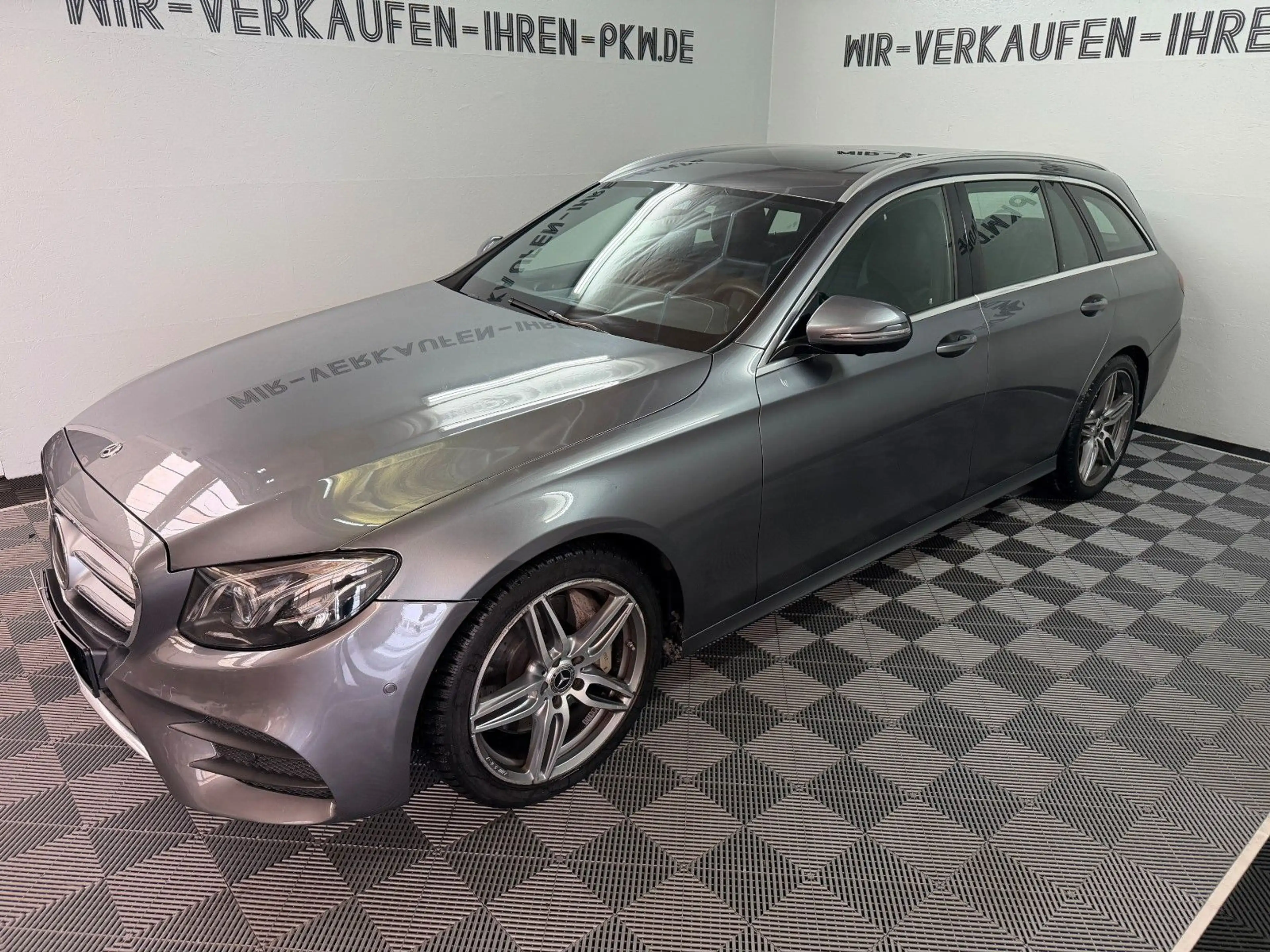 Mercedes-Benz E 350 d E T-Modell AMG Line 360°Wide°TÜV 08-27