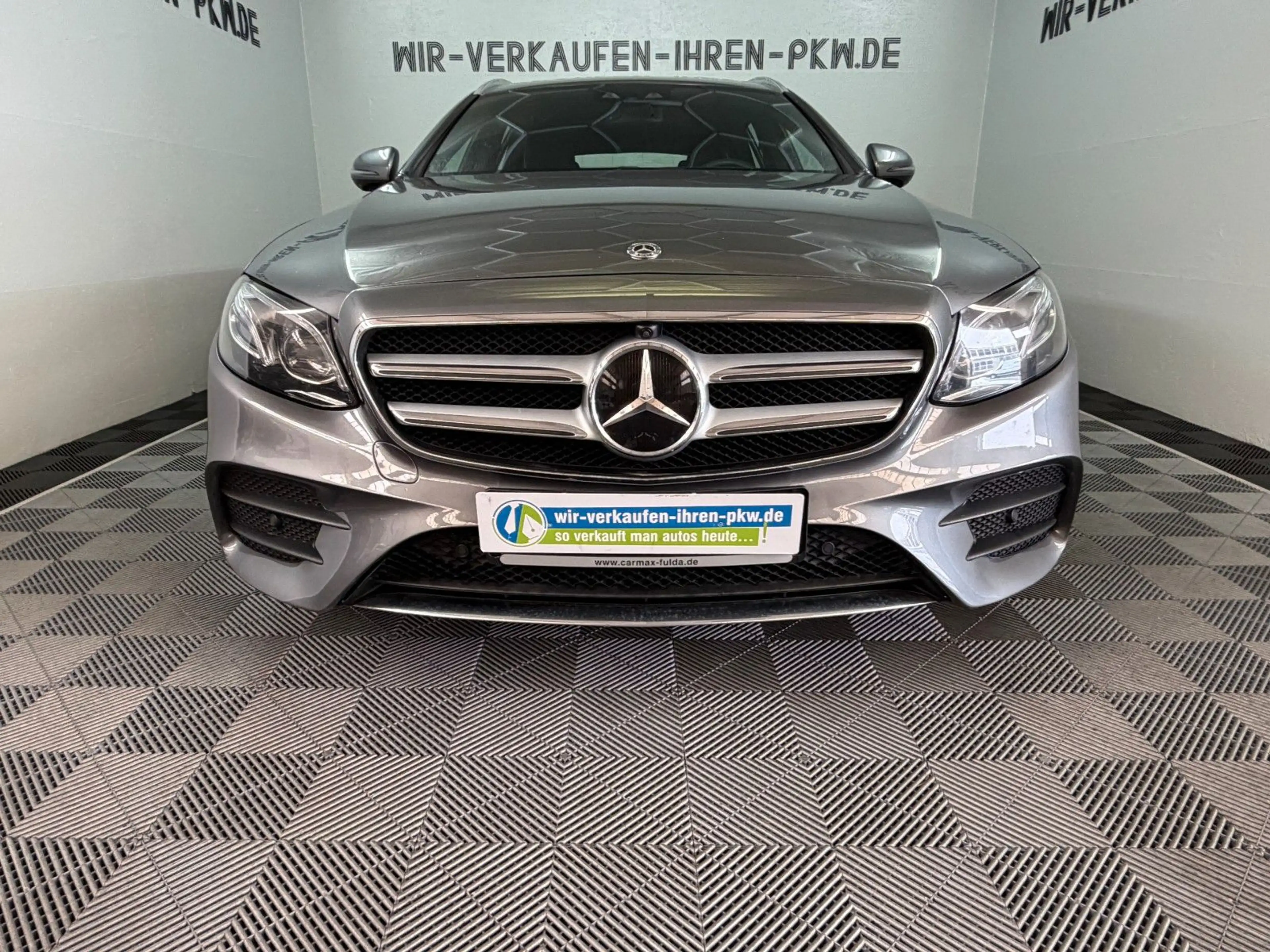Mercedes-Benz E 350 d E T-Modell AMG Line 360°Wide°TÜV 08-27 — photo 10