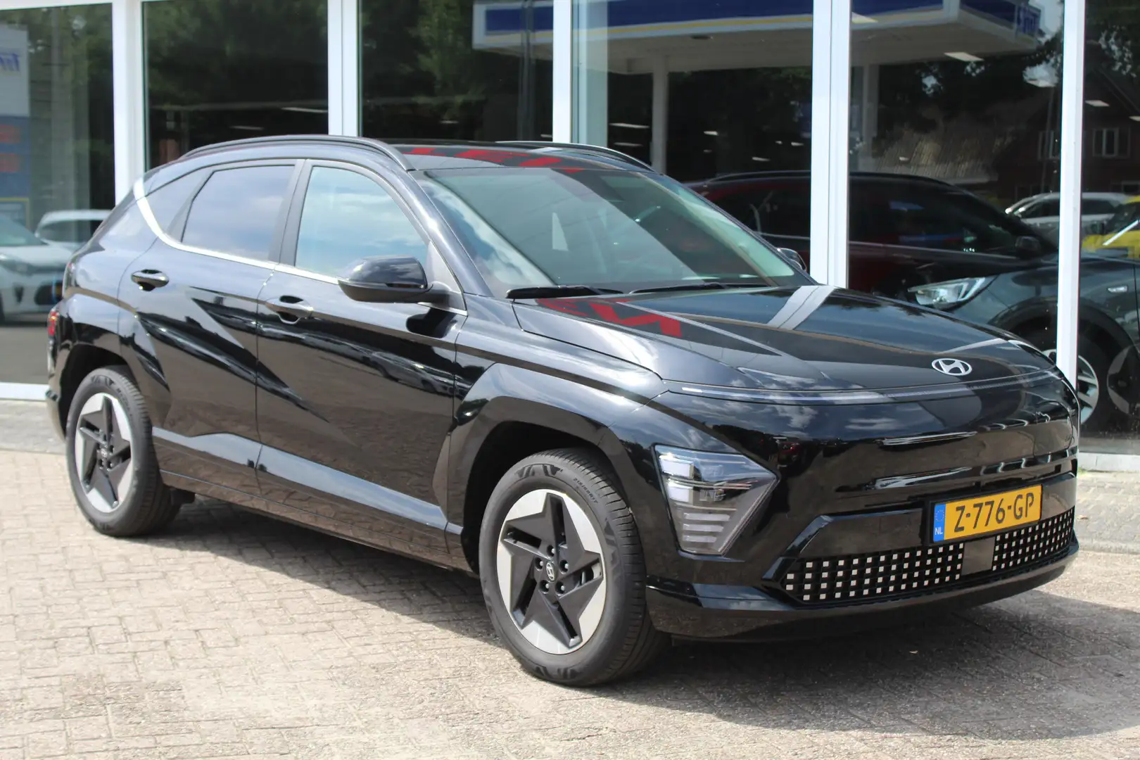 Hyundai KONA Electric Comfort Smart Limited 65.4 kWh Zwart - 2