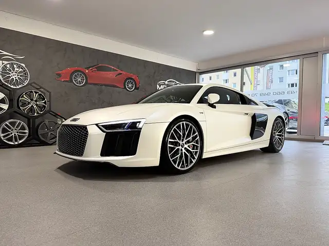Audi R8 Coupé PLUS QUATTRO*B&O SITZE*LASER*CARBON*1.BES...
