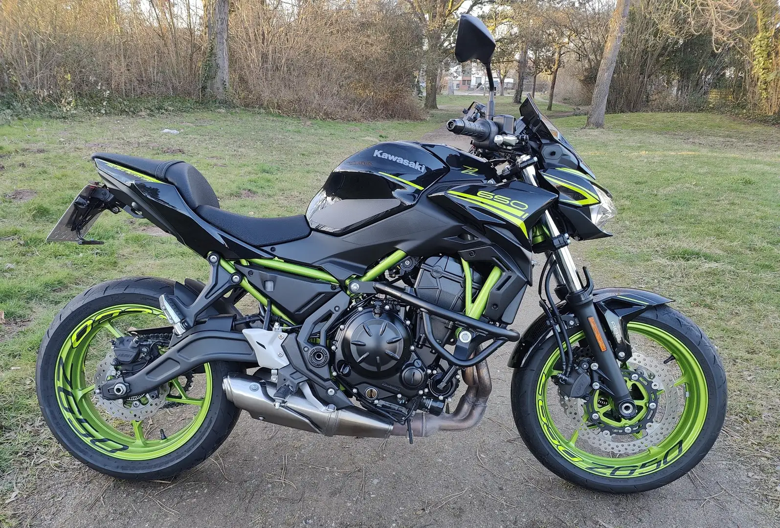 Kawasaki Z 650 Schwarz - 2