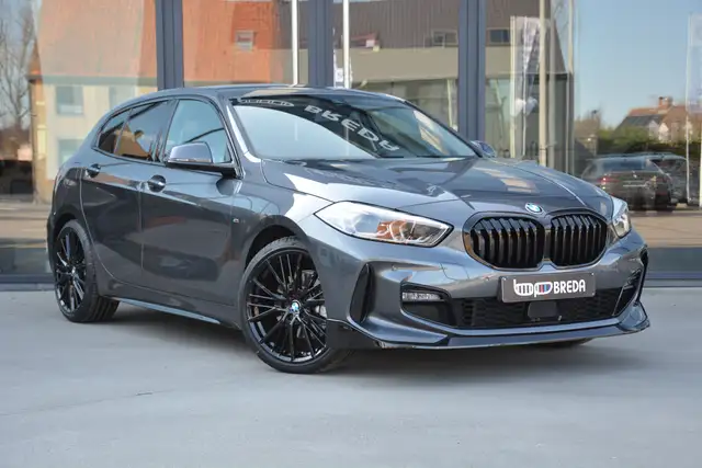 BMW 118 i M-Sport performance/Camera/Cruise Control/Carplay