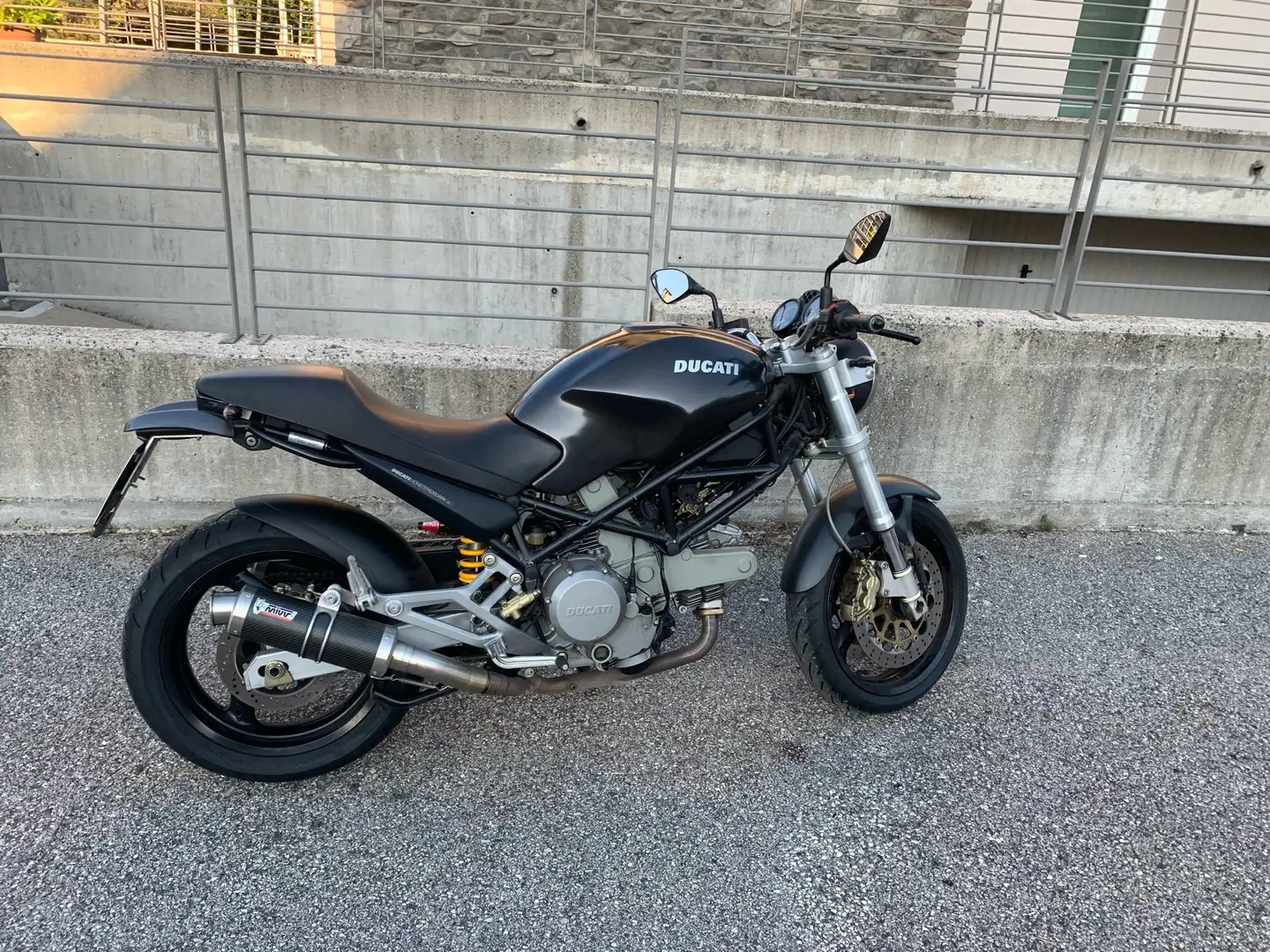 Ducati Monster 620 Nero Lucido - 2