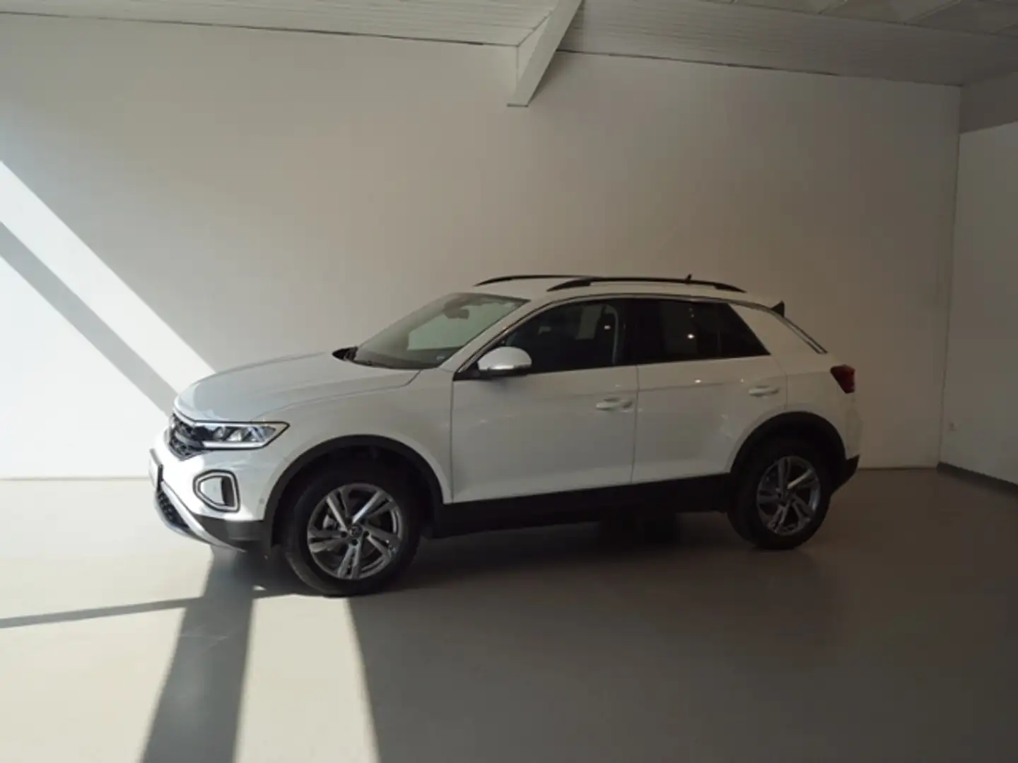 Volkswagen T-Roc 1.5 TSI DSG Life *R2D*Rear View*Sitzh.*ACC*PDC*LE Blanc - 2
