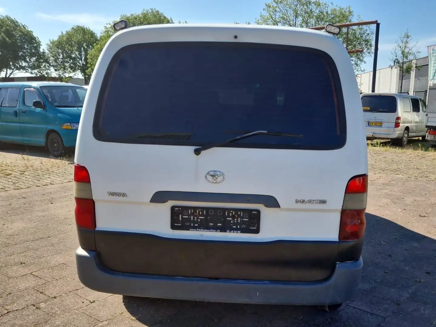 Toyota Hiace DVD - 2