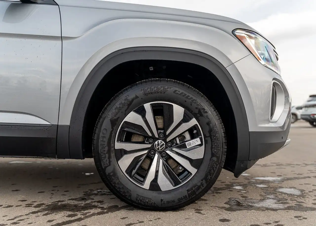 Volkswagen Atlas снимка Volkswagen Atlas