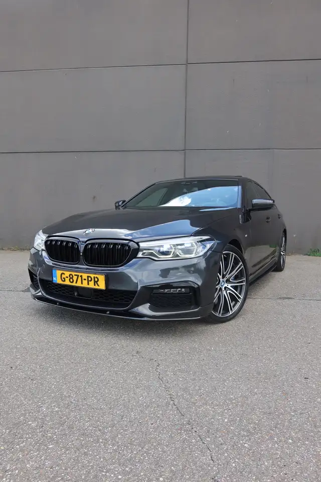 BMW 540 BMW 540i xDrive M Sport | 400 PK | Panorama | HUD — photo 1 of 15