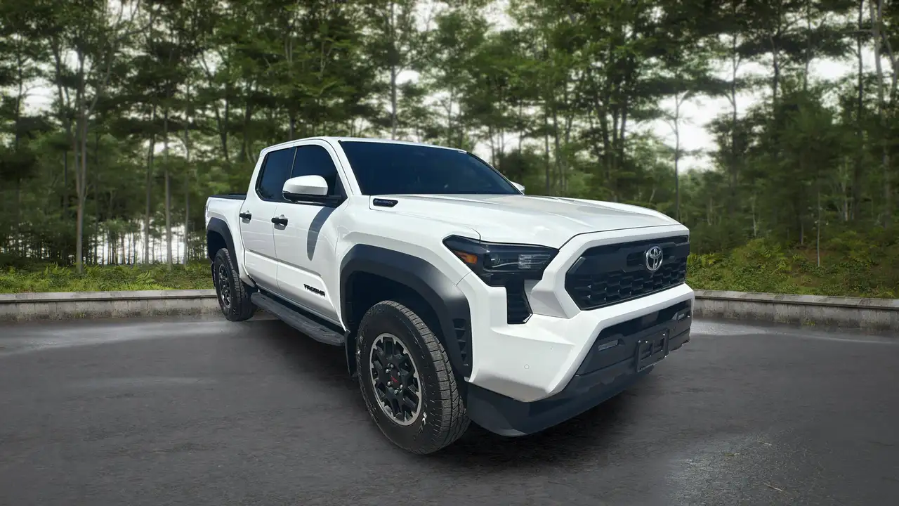 Toyota Tacoma снимка Toyota Tacoma