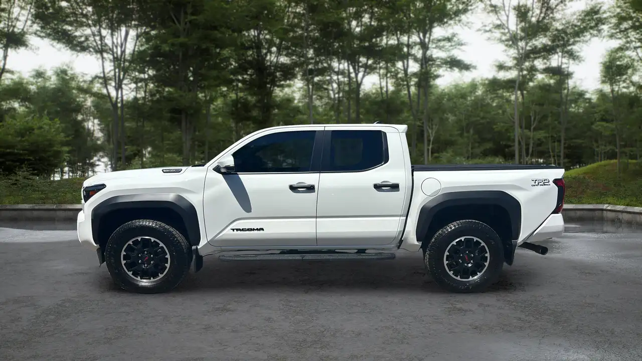 Toyota Tacoma снимка Toyota Tacoma