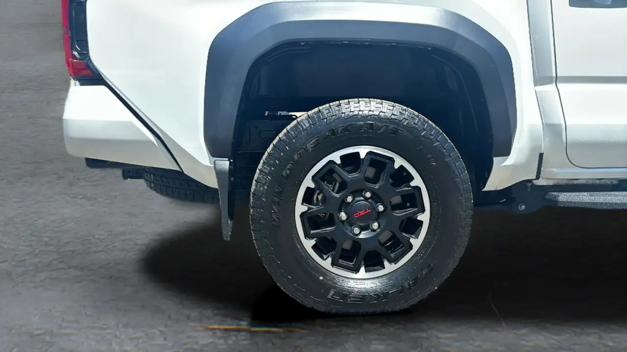Toyota Tacoma снимка Toyota Tacoma