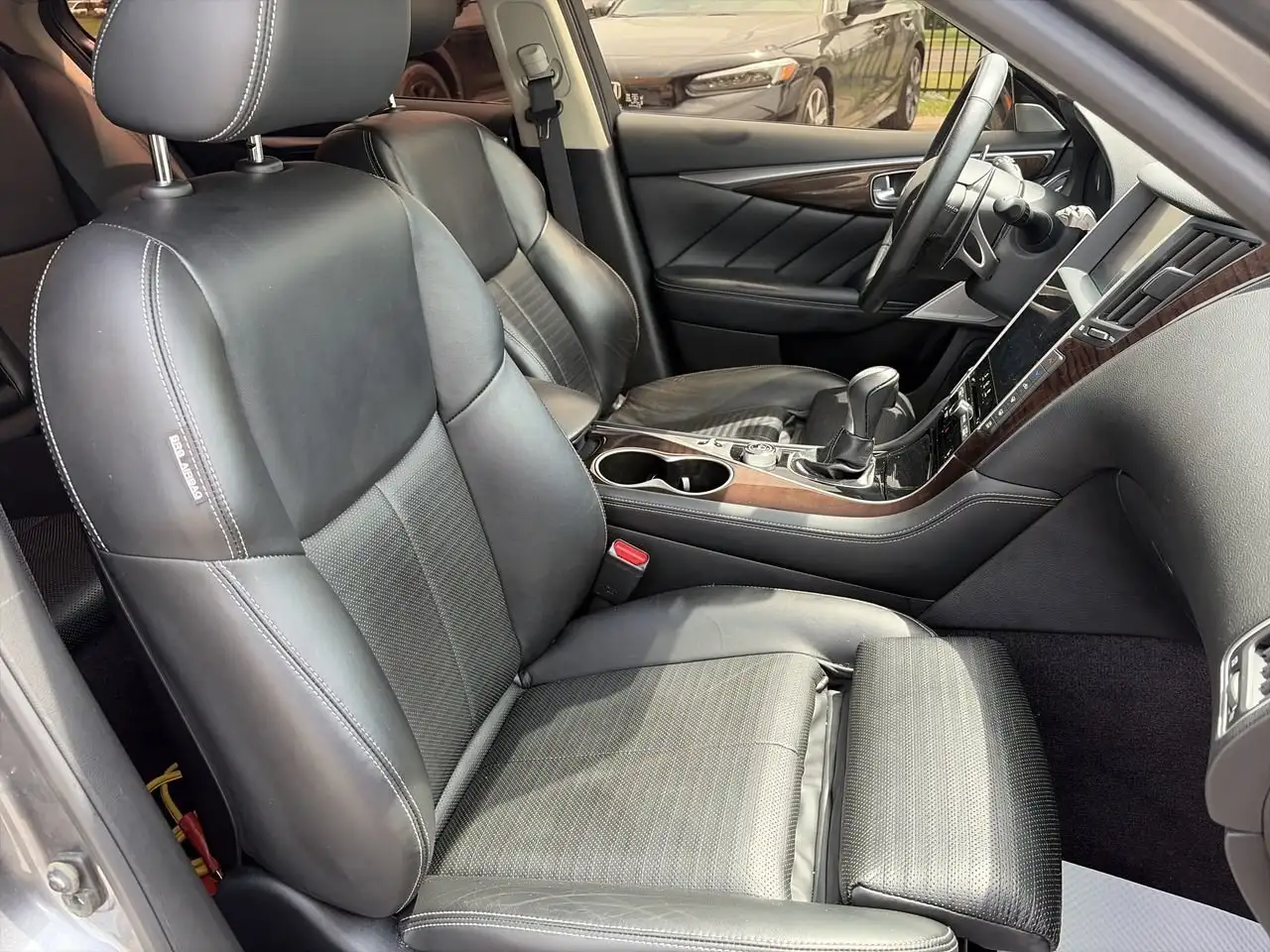 Infiniti Q50 fotografie Infiniti Q50