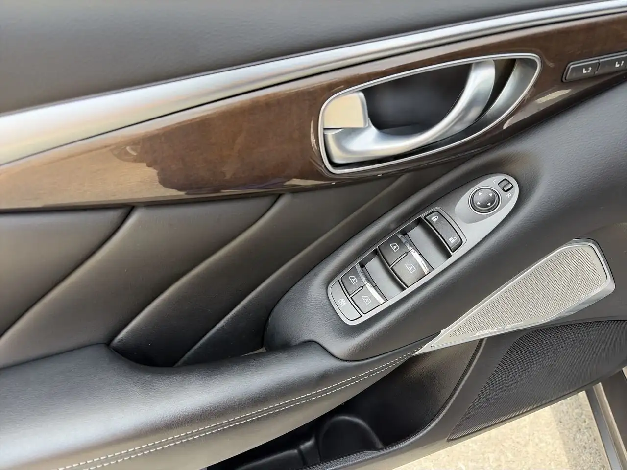 Infiniti Q50 fotografie Infiniti Q50