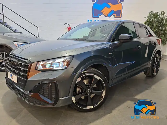 Audi Q2 35 1.5 tfsi Identity Black s-tronic