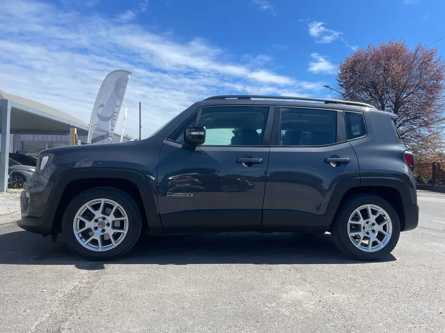 Jeep Renegade Renegade 1.5 turbo t4 mhev Limited 2wd 130cv dct Gris - 2