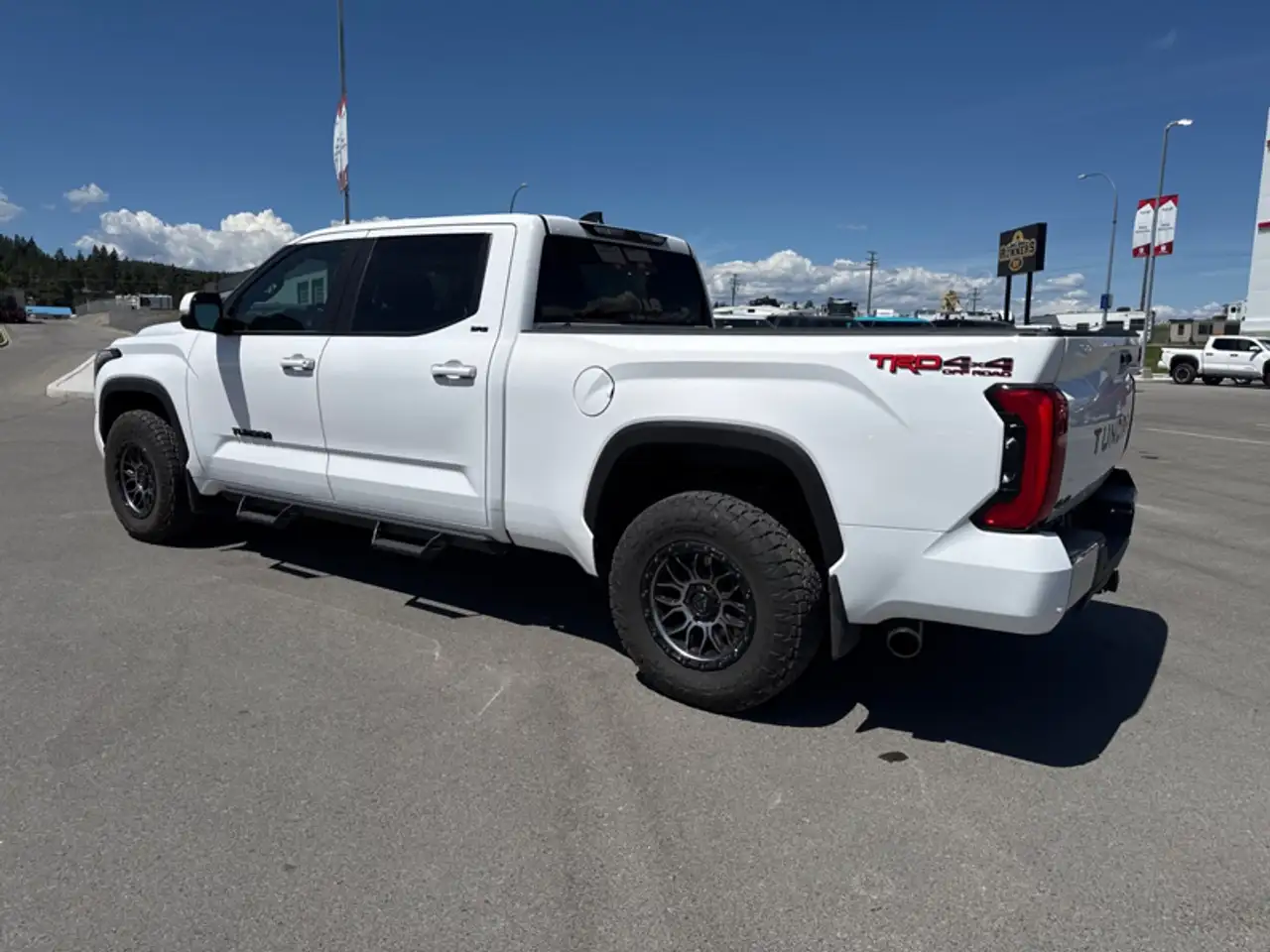 Toyota Tundra photo Toyota Tundra