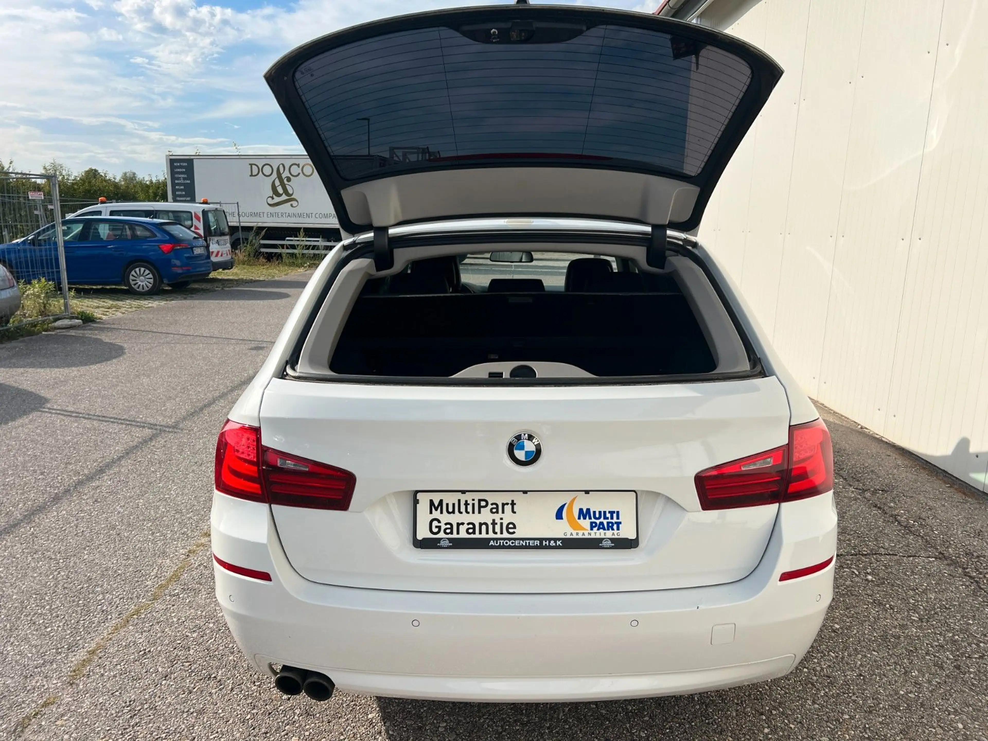 BMW 523 i Touring Aut. *XENON*NAVI*LEDER*PANO*AHK* — photo 7