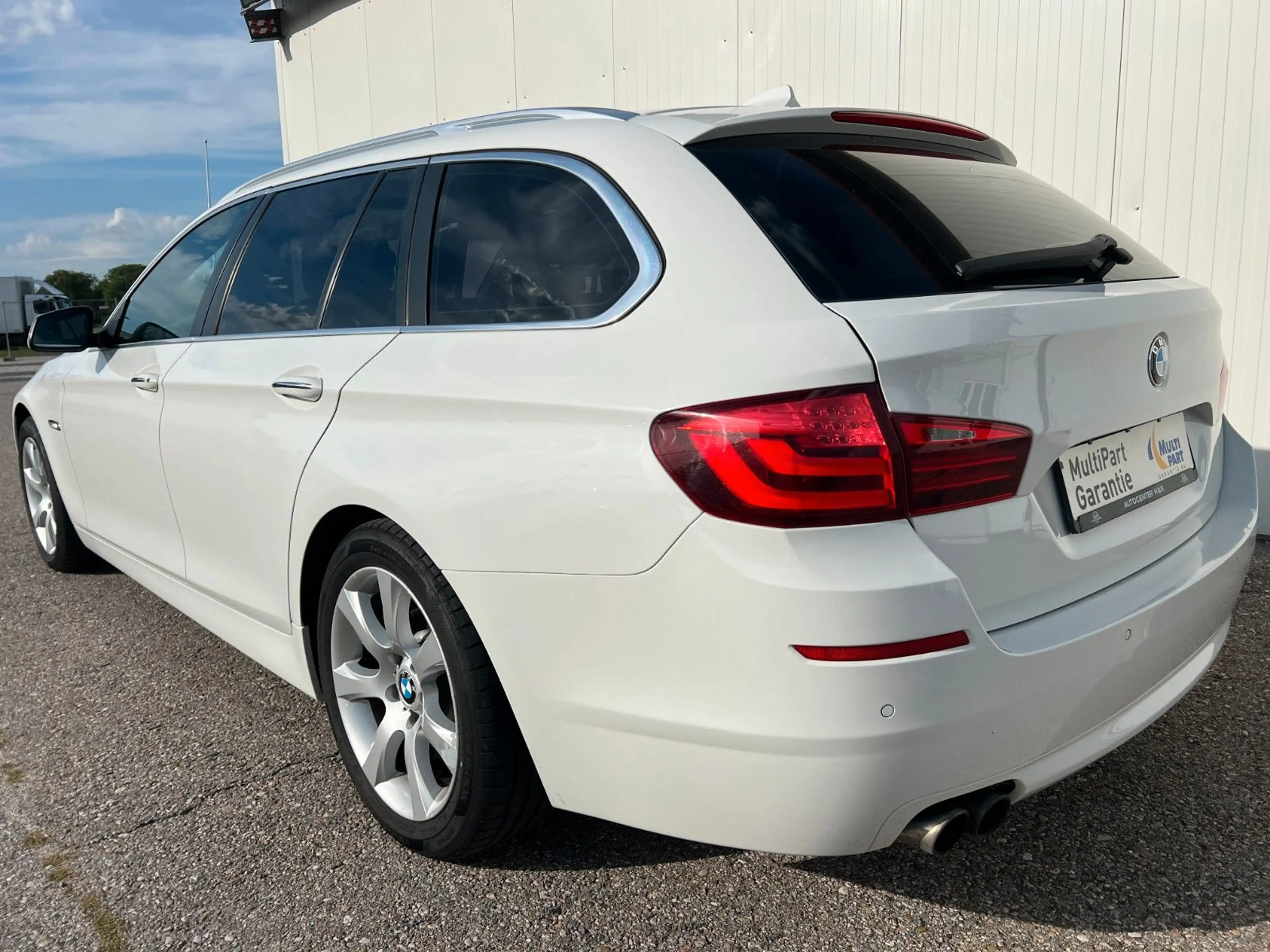 BMW 523 i Touring Aut. *XENON*NAVI*LEDER*PANO*AHK* — photo 5