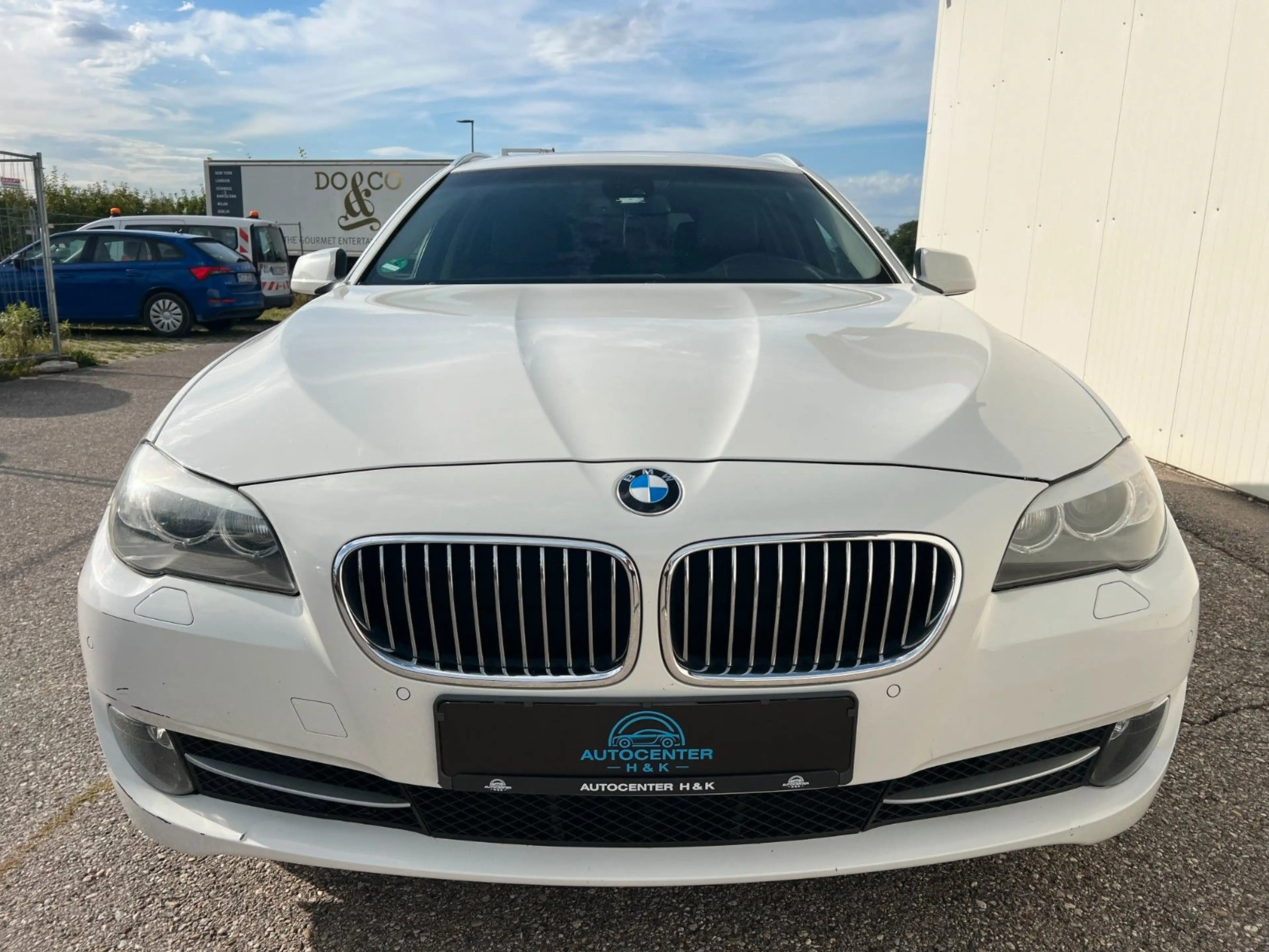 BMW 523 i Touring Aut. *XENON*NAVI*LEDER*PANO*AHK* — photo 3