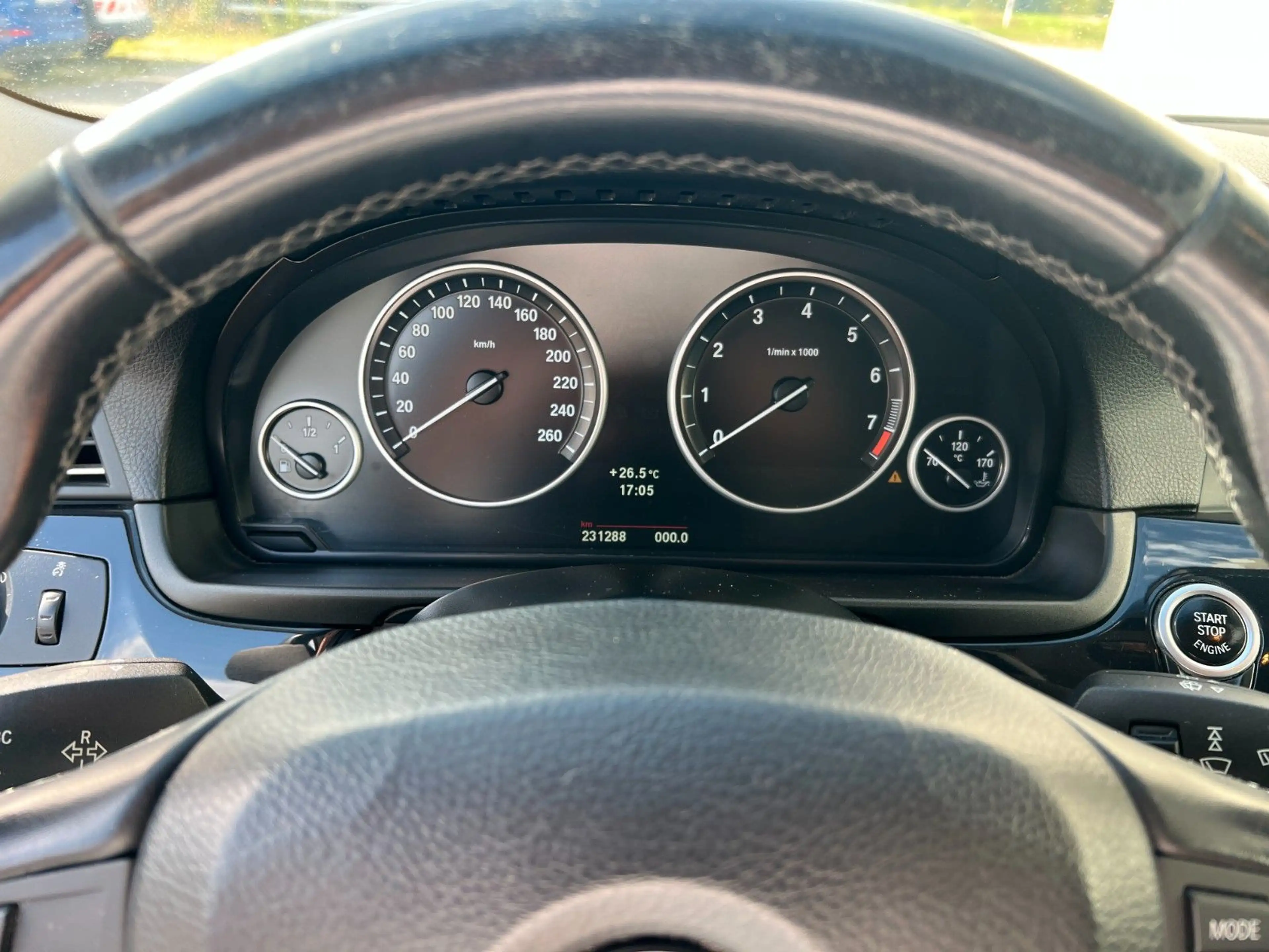 BMW 523 i Touring Aut. *XENON*NAVI*LEDER*PANO*AHK* — photo 9